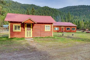 Serene Montana Cabin: Day Trip to Glacier NP