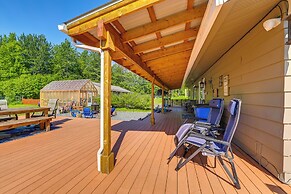 Spacious Kenai Vacation Rental w/ Lake Access!