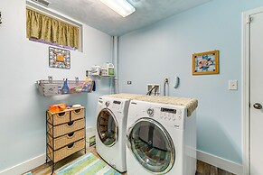 Spacious Kenai Vacation Rental w/ Lake Access!