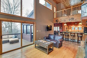 Secluded Adirondack Cabin ~ 5 Mi to Sacandaga Lake