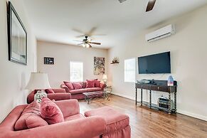 Galveston Vacation Rental: 2 Mi to Pleasure Pier!