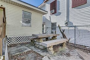 Galveston Vacation Rental: 2 Mi to Pleasure Pier!