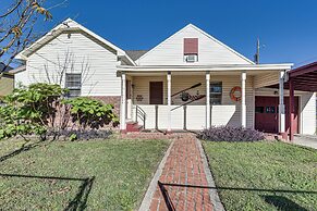 Galveston Vacation Rental: 2 Mi to Pleasure Pier!