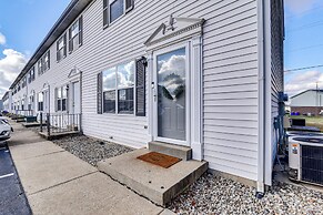 Bowling Green Townhome: 4 Mi to Lost River Cave!