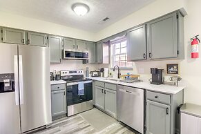 Bowling Green Townhome: 4 Mi to Lost River Cave!