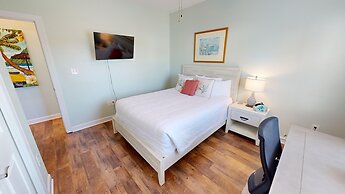 Miramar Palms #5 3 Bedroom Condo by RedAwning