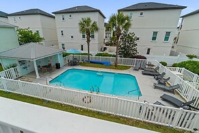 Miramar Palms #5 3 Bedroom Condo by RedAwning