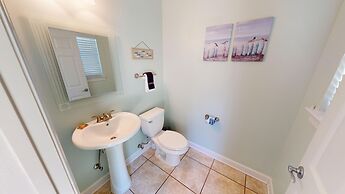 Miramar Palms #5 3 Bedroom Condo by RedAwning