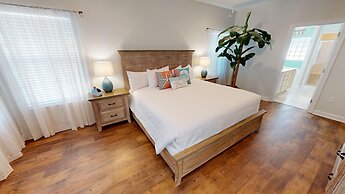 Miramar Palms #5 3 Bedroom Condo by RedAwning