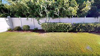 Miramar Palms #5 3 Bedroom Condo by RedAwning