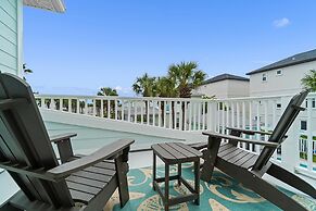 Miramar Palms #5 3 Bedroom Condo by RedAwning