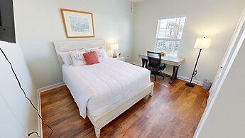 Miramar Palms #5 3 Bedroom Condo by RedAwning