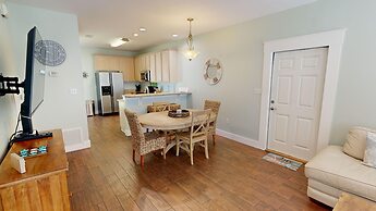 Miramar Palms #5 3 Bedroom Condo by RedAwning