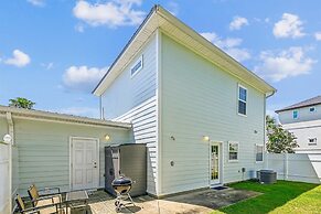 Miramar Palms #5 3 Bedroom Condo by RedAwning