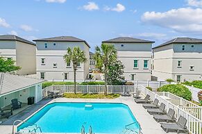 Miramar Palms #5 3 Bedroom Condo by RedAwning