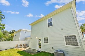 Miramar Palms #5 3 Bedroom Condo by RedAwning