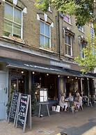 Spacious & Luxurious 2-bed Apartment in London