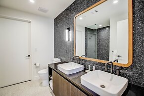 Luxury Stay on Rainey St