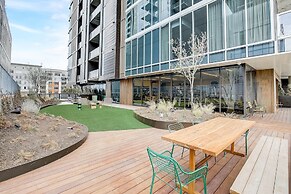 Luxury Stay on Rainey St