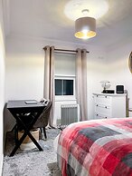 Immaculate 2-bed Apartment in Rochester