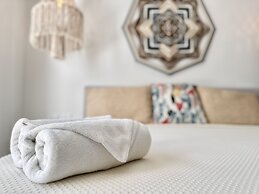 Midtown by Andiani Travel