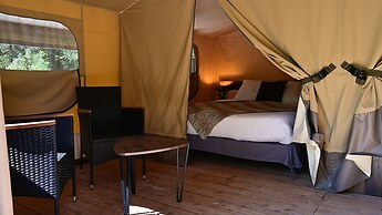 Prehistoric Lodge