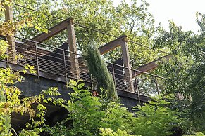 Prehistoric Lodge