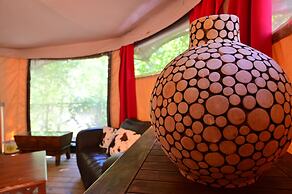 Prehistoric Lodge