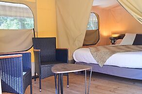 Prehistoric Lodge
