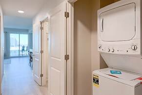 Charming 2bd/1.5ba Beachfront Condo w/ Pool View