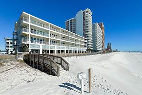 Charming 2bd/1.5ba Beachfront Condo w/ Pool View