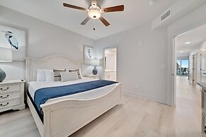 Charming 2bd/1.5ba Beachfront Condo w/ Pool View