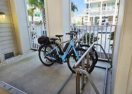 Charming 2bd/1.5ba Beachfront Condo w/ Pool View