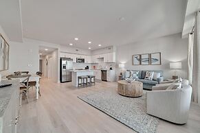 Charming 2bd/1.5ba Beachfront Condo w/ Pool View