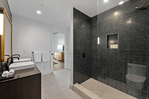 Luxe Condo in Downtown Austin