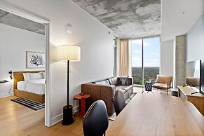 Luxe Condo in Downtown Austin