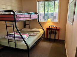 Ashland Commons Hostel