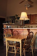 Ashland Commons Hostel