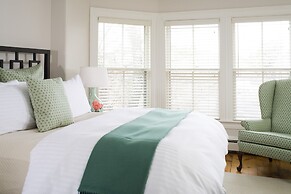 The Inn at English Meadows