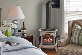 The Inn at English Meadows