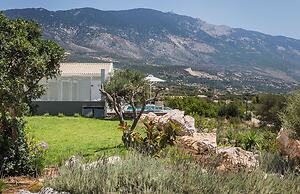 Villa Anelle in Karavados