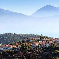 Synthesis in Lefkada