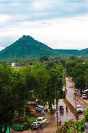 THE KASTURI HOTEL & RESTURANT