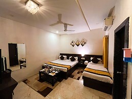 THE KASTURI HOTEL & RESTURANT