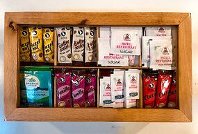 THE KASTURI HOTEL & RESTURANT