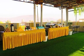 THE KASTURI HOTEL & RESTURANT