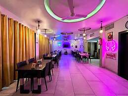 THE KASTURI HOTEL & RESTURANT