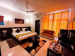 THE KASTURI HOTEL & RESTURANT