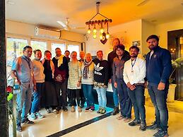 THE KASTURI HOTEL & RESTURANT