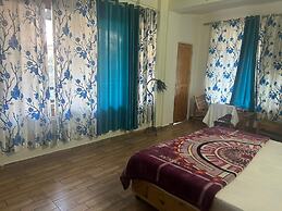 Footsteps Hostel and Cafe